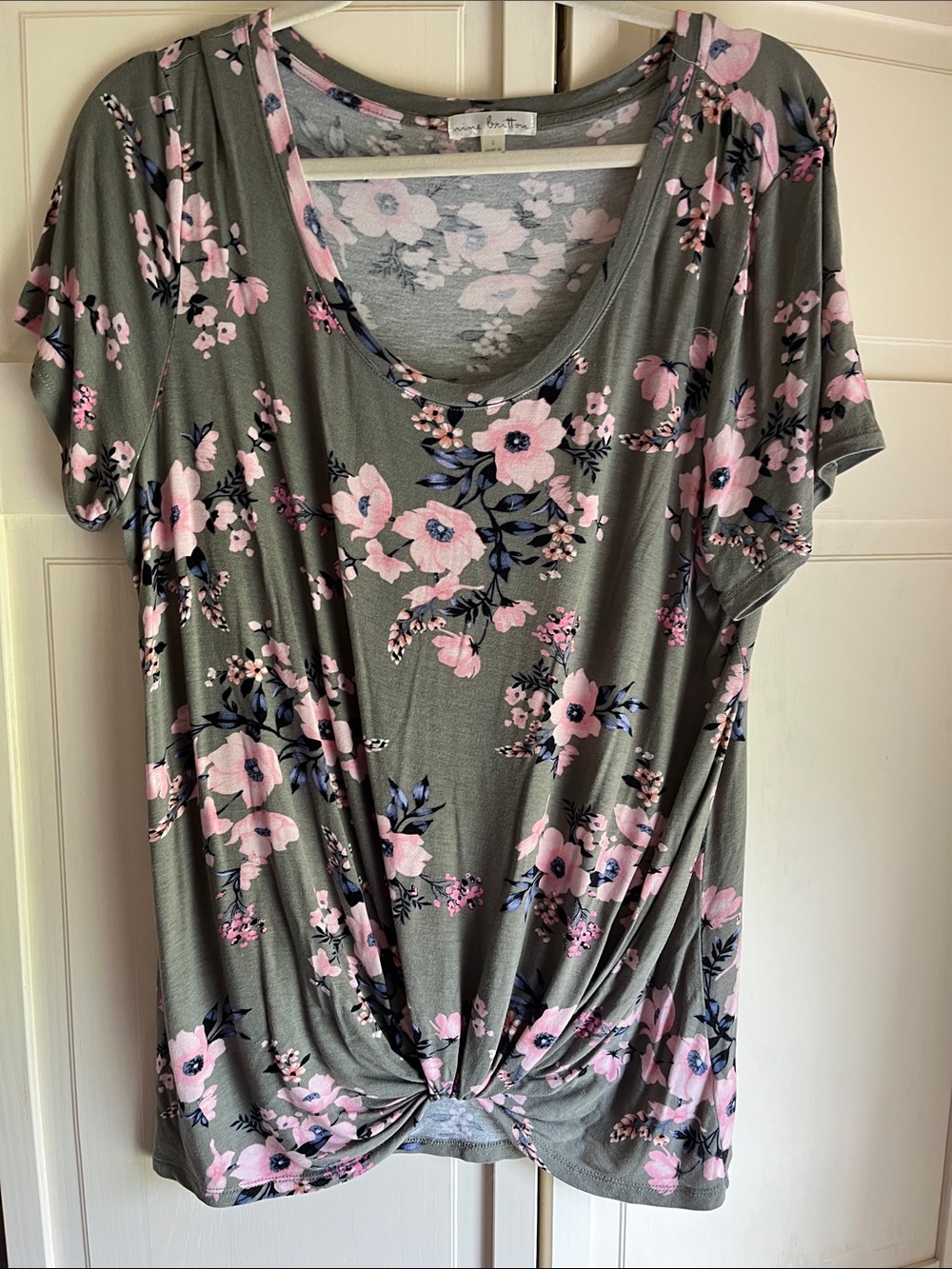 Nine Britton top